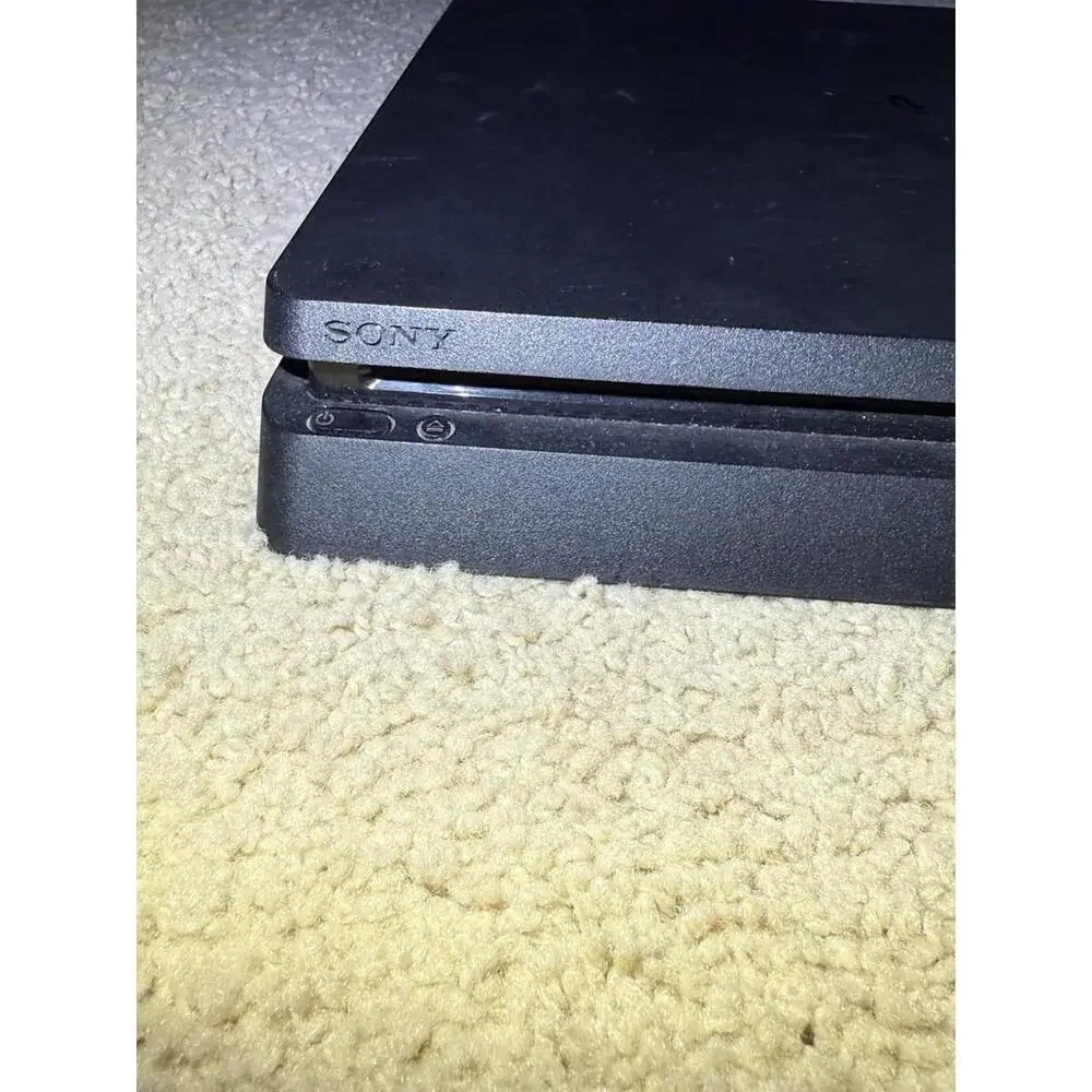 Sony PlayStation 4 Slim 500GB Console / 2 Dualshock Red Controllers / Cords